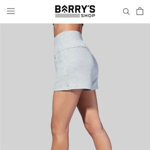 BWT Alala Heather Grey Plie Short - small - Barry’s Bootcamp collaboration